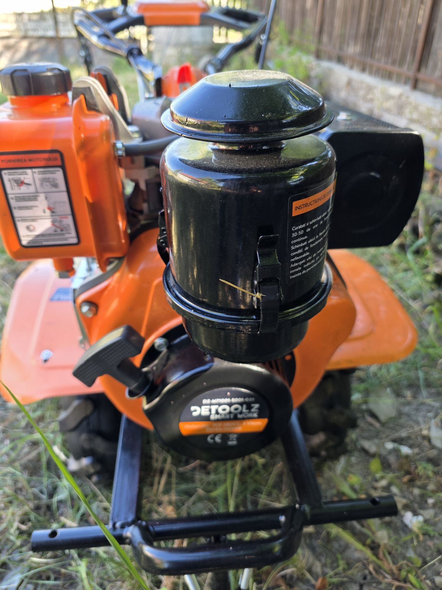 Vând motocultor 2 ani garantie DETOOLZ 7CP 280CC, motorina, 4T,