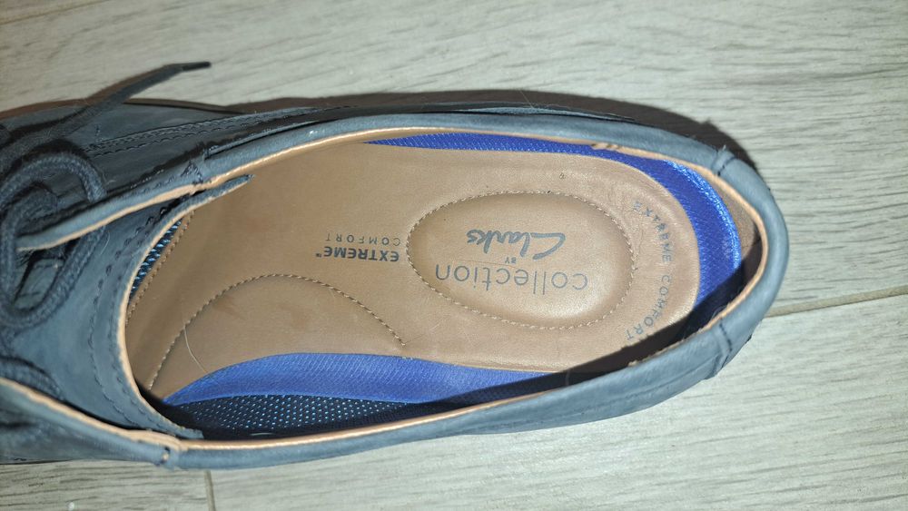 Clarks Navy nubuck , размер 45. Чисто нови