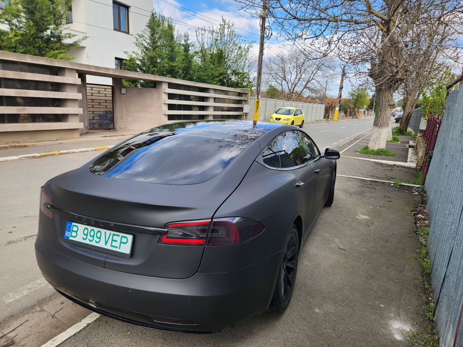 Tesla S90 4x4 an 2017 incarcare gratis pe viata 160 000km