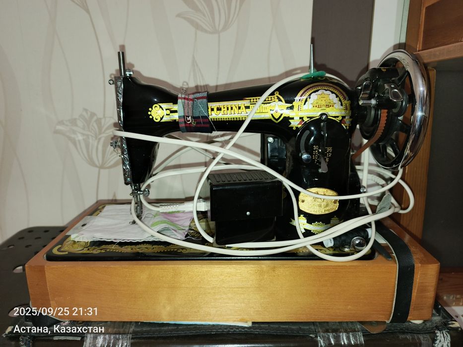 Продам швейную машинку. 
В рабочем состоянии