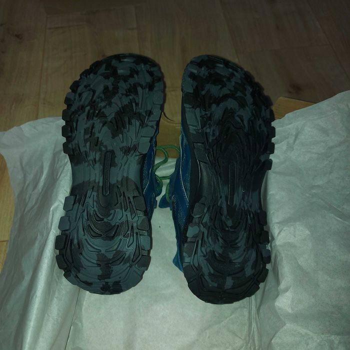 Нови оригинални маратонки Reebok