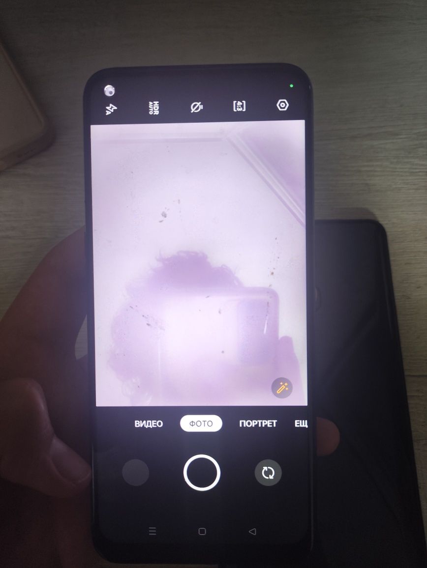 Телефоны Oppo и Samsung