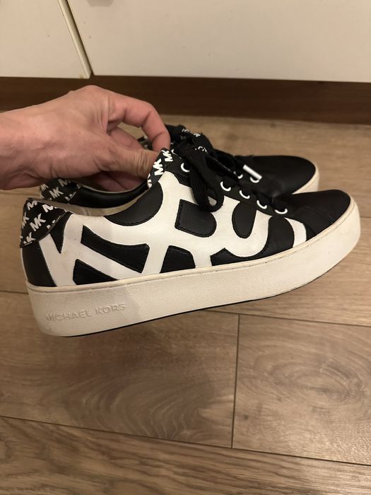 Michael Kors кецове