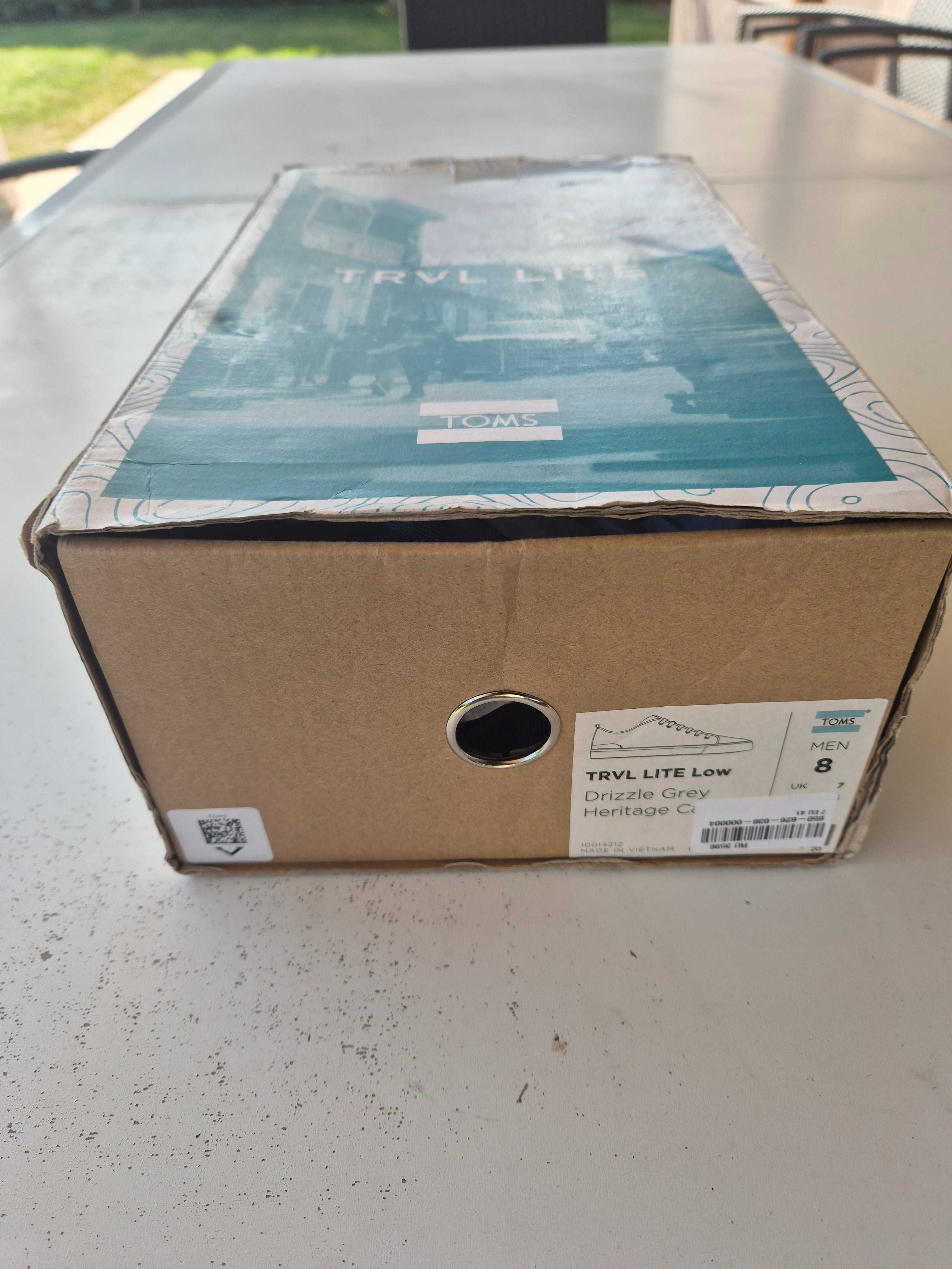 Продавам мъжки гуменки TOMS TRVL LITE, номер 41