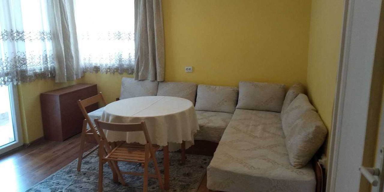 Дава се под наем Едностаен апартамент в Бургас, Лазур - 65 кв.м за 400 € - Снимка #2