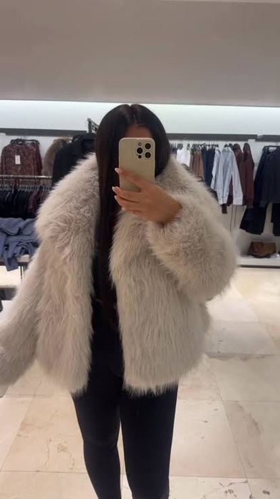 Шуба Zara Светло серая