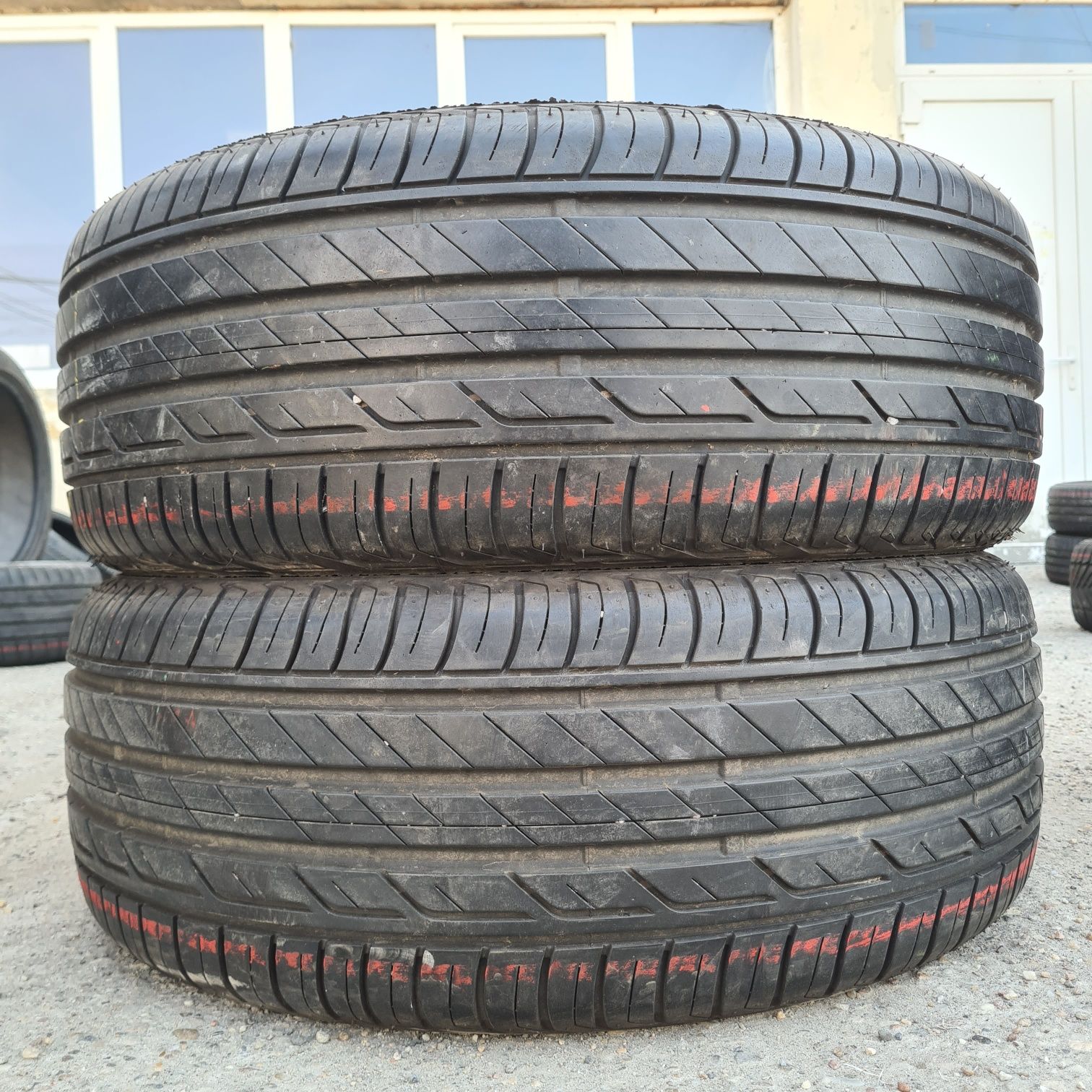 2x 215/55/17 VARA BRIDGESTONE DOT 2019 PROFIL 8MM Stare ca noi