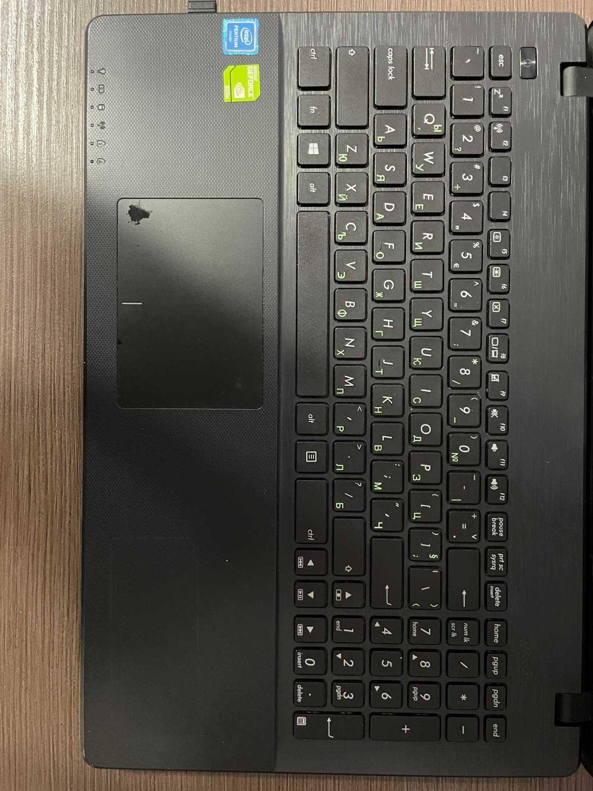Лаптоп Asus X552M