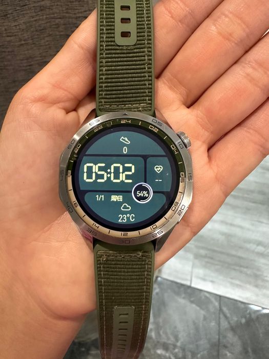 Продам часы Huawei