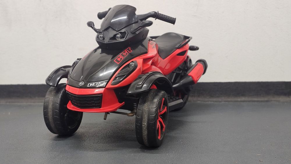 Trike Electric pentru Copii – Varianta cu 2 Motoare 12V