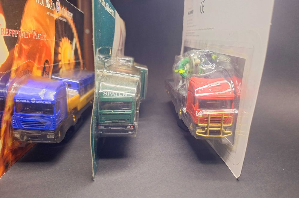 Колекционерски модели DAF и Iveco 1:87