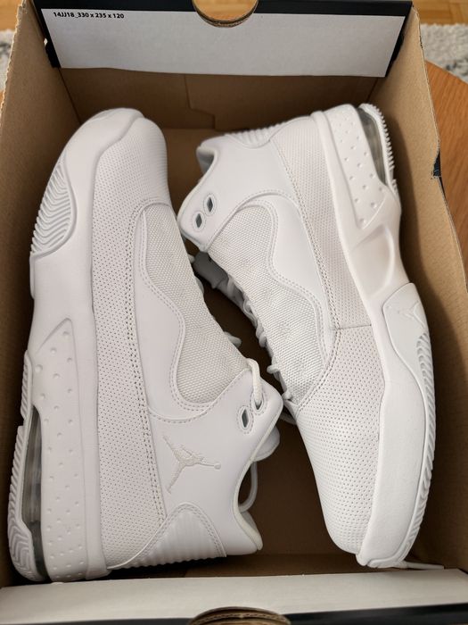 Nike Jordan Max Aura 2, Бели, Размер 42.5