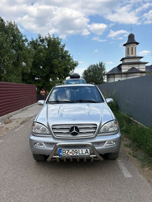 Vând Mercedes w163