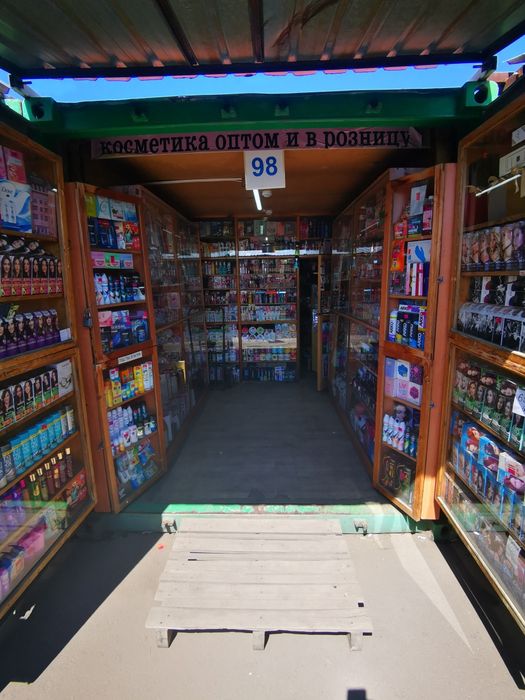 Торговый контейнер на рынке ЦОТ