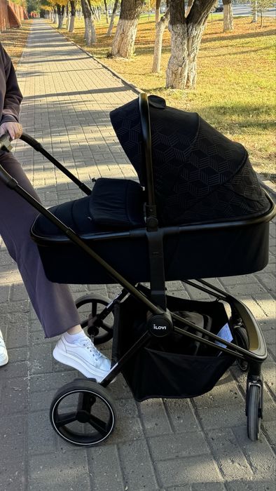 Продам коляску 2 в 1