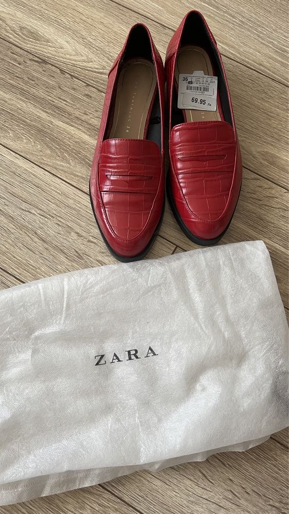 *ТОП* Нови червени мокасини на Zara