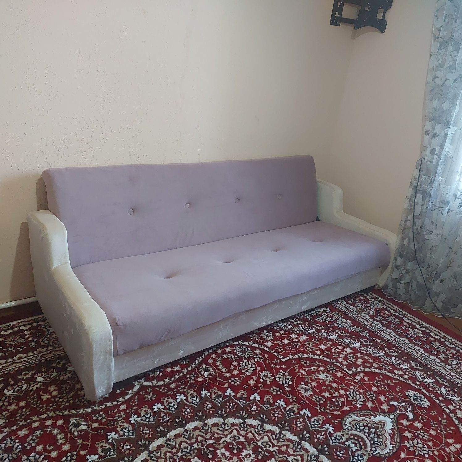 Продается расскладной диван