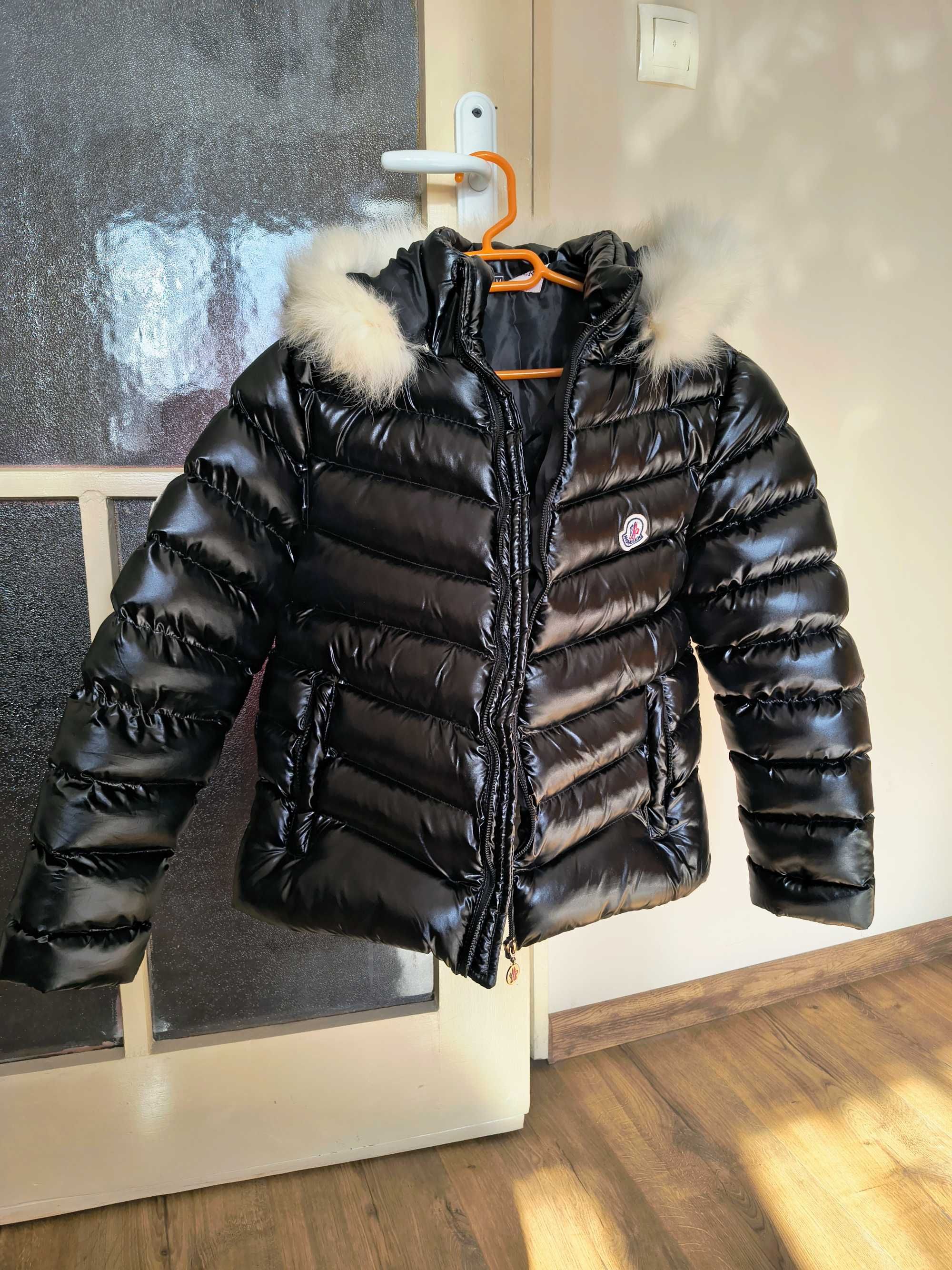 Зимно яке Moncler със силиконов пух