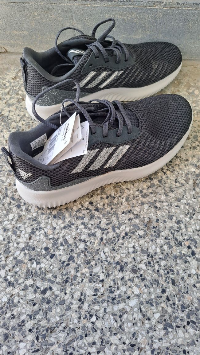 Adidas маратонки