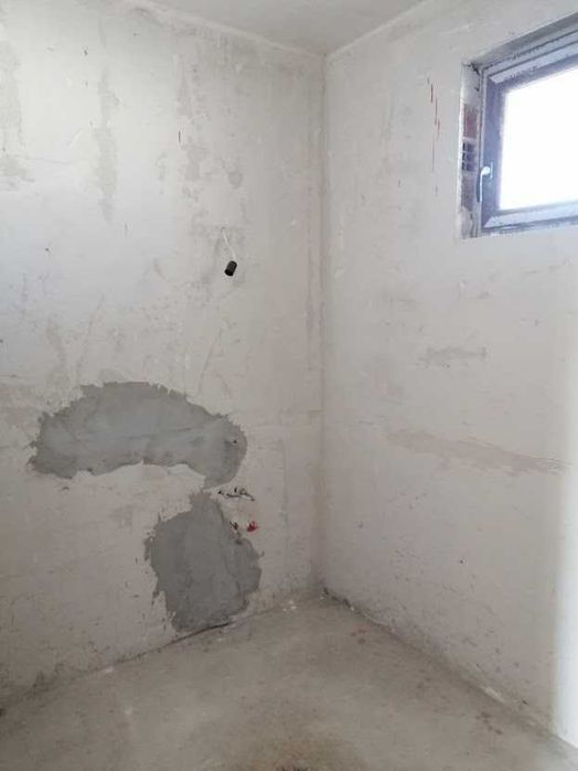 Продава се Тристаен апартамент в Пловдив, Остромила - 120 кв.м за 1234 €/кв.м - Снимка #9