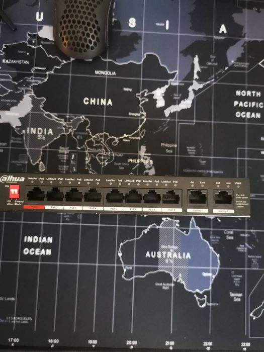 Switch cu 8 porturi PoE Dahua PFS3010-8GT-96-V2