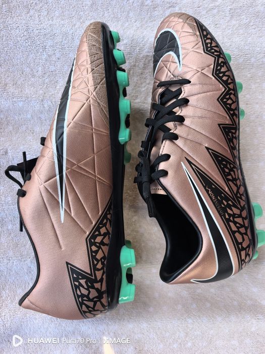 Професионални бутонки nike за изкуствена трева номер 44 стелка 28см