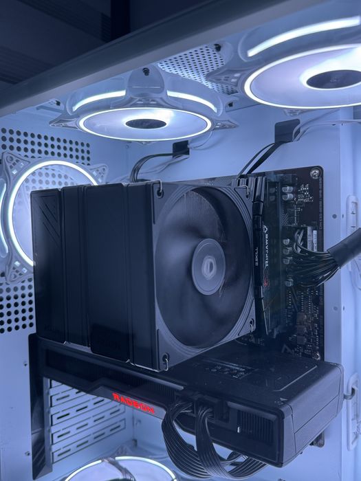 Procesor Amd ryzen 5 5600x/placa baza gigabyte B550M K/32gb ram