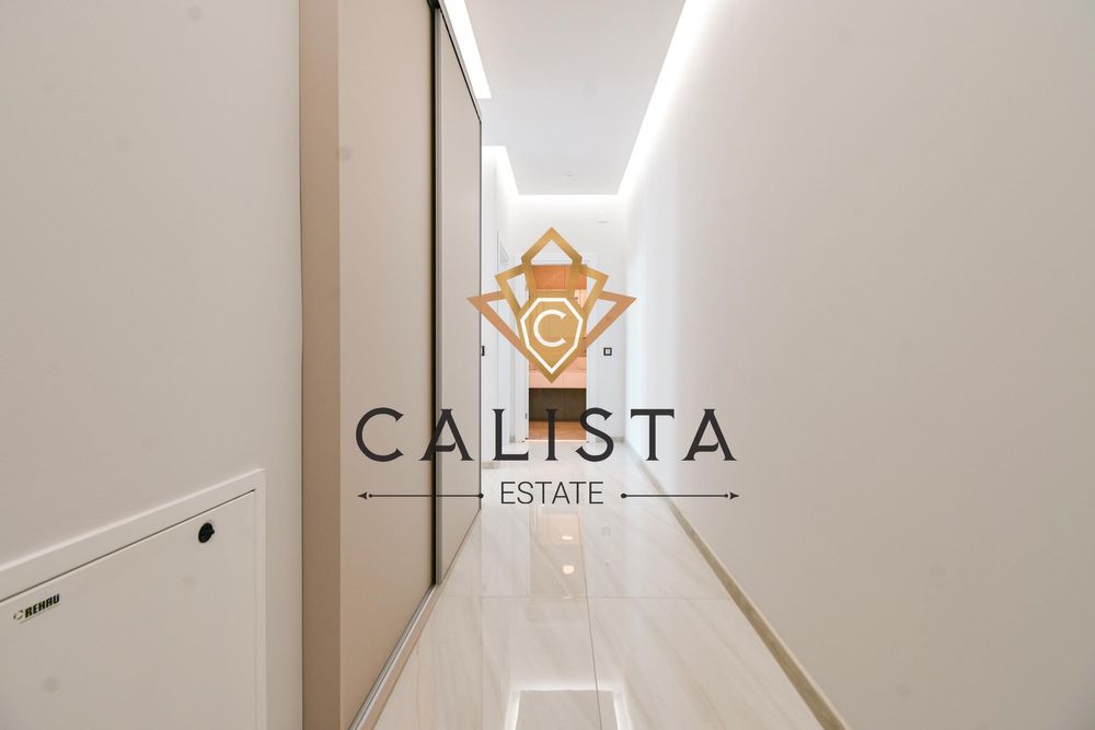 Двустаен апартамент за продажба в ж.к. Кръстова вада, 2097606