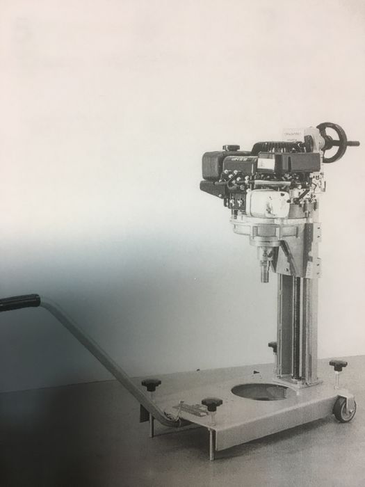 Carotiera diamantata, motor termic, caroteza, nu Hilti, Bosch