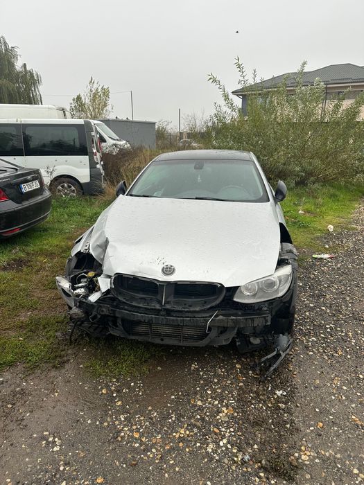 Dezmembrez e92 330xd 2012