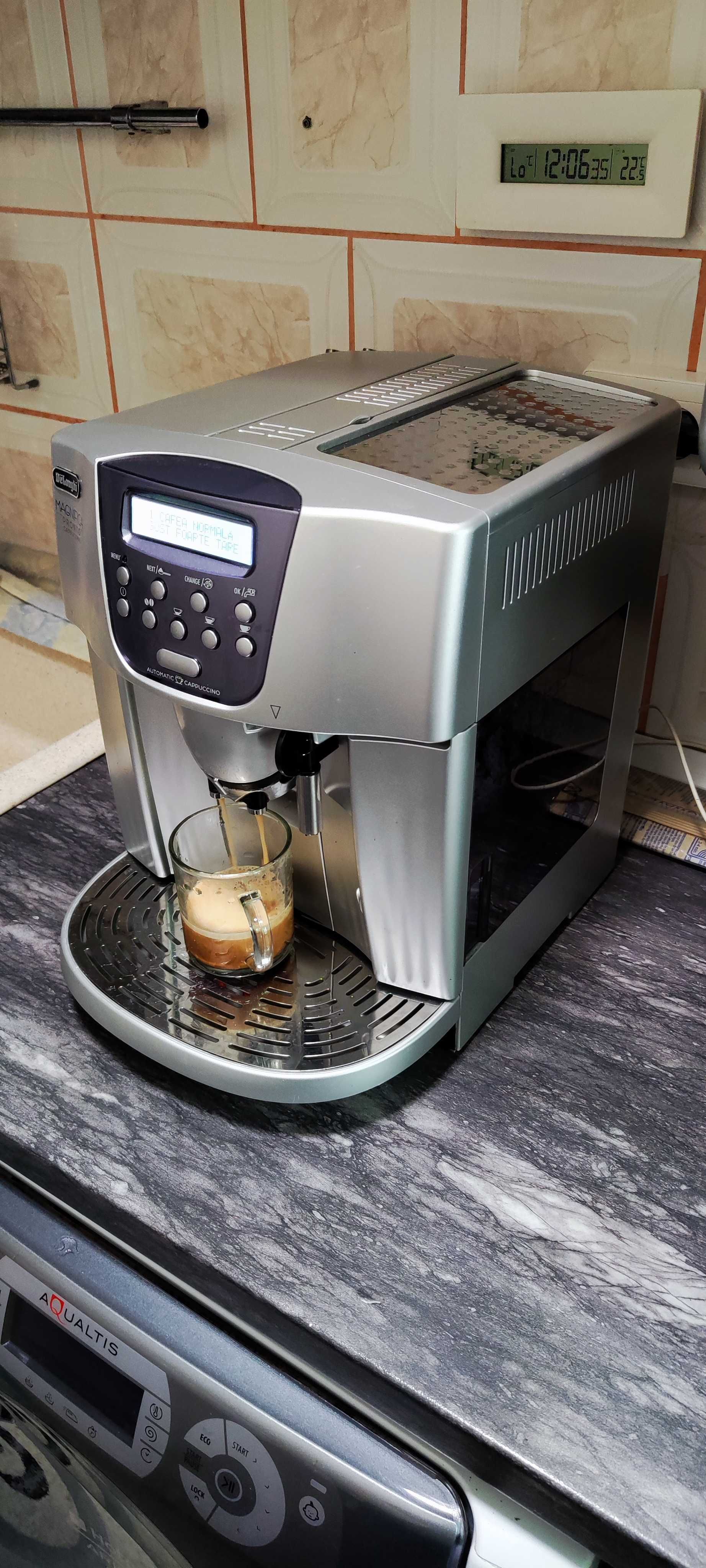 Espressor Automat De'Longhi ESAM4500 cu Cafea Boabe Espressor Delonghi