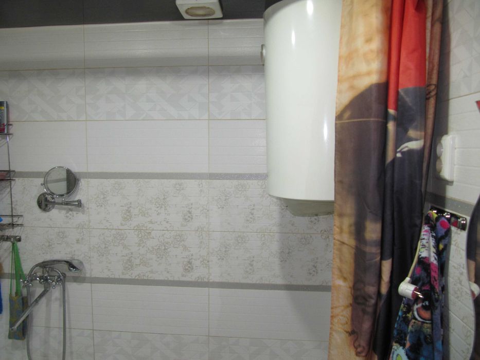 Дом кирпичн 5-комн, 3х-этажн на Аблакетке