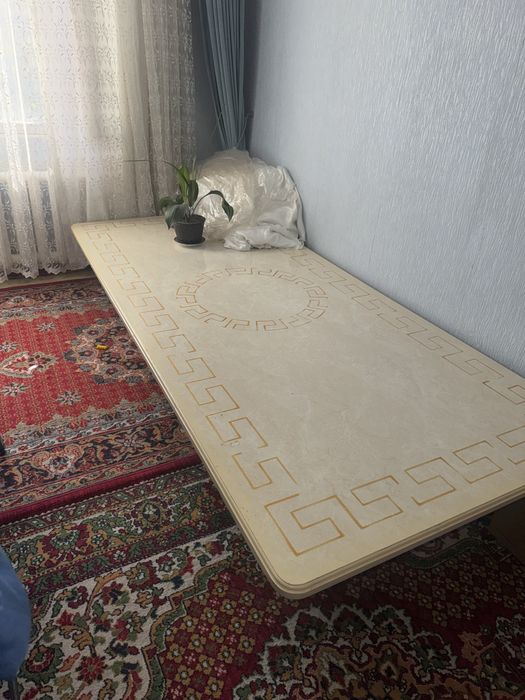 Стол для Гостиной