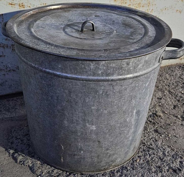 Выварка оцинкованная. Производство СССР.  Район 1000 мелочей