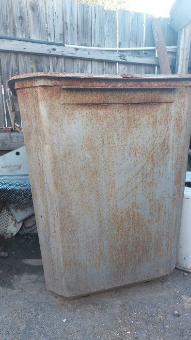 контейнер мусорный, бак