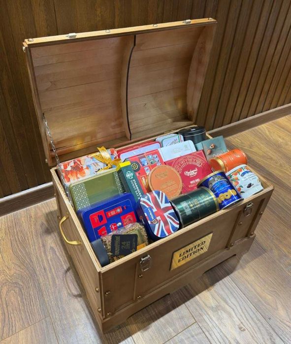 Сундуки с фруктами и сладостями подарки новогодние корпоративные Оптом