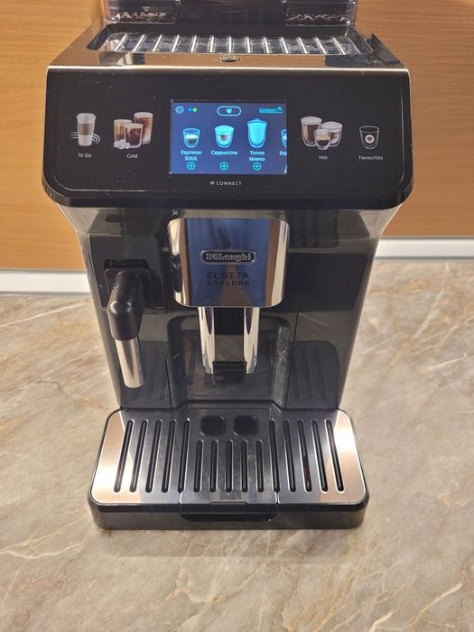 Автоматична кафемашина Delonghi Eletta Explore