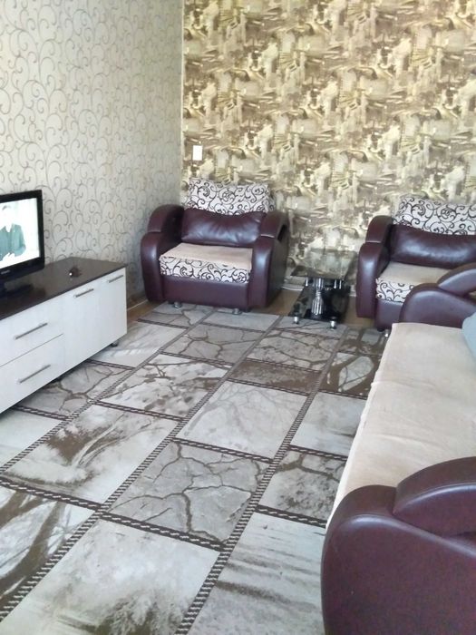 Аренда посуточно уютная 2-х комнатная квартира. (139 квартал.)