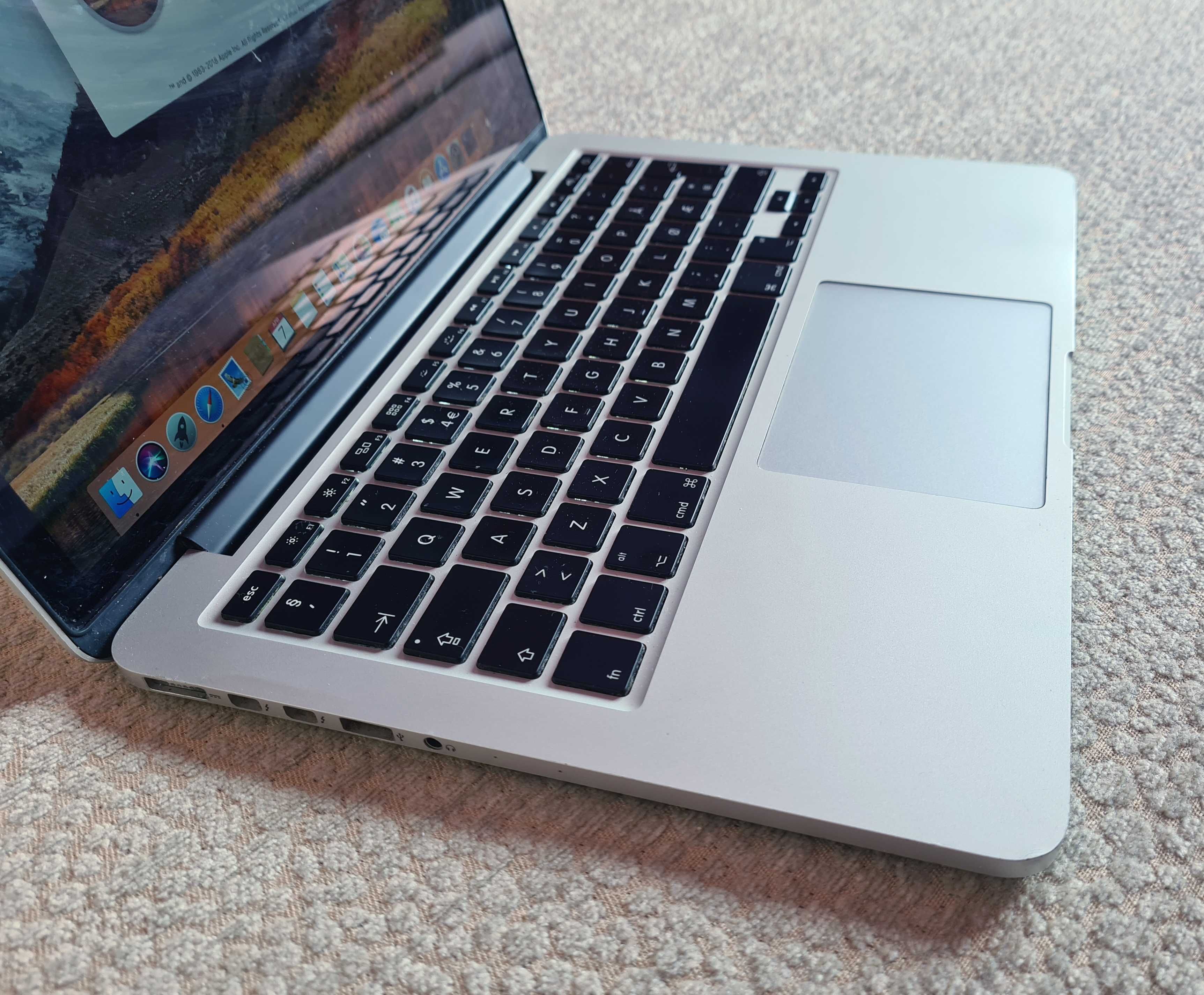 Macbook Pro Retina 13" 2013, i5, 4 GB Ram, SSD 128 GB, dunga display