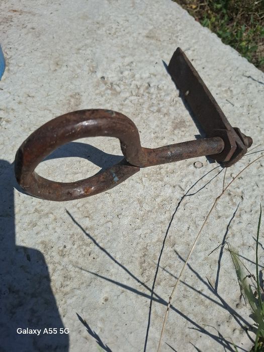 Vând balamale porți pentru gard