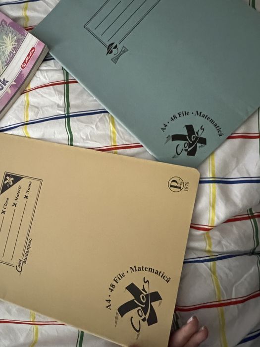 Caiete matematica si dictando A4 si A5 mari, mici- 48,60 si 80 de file