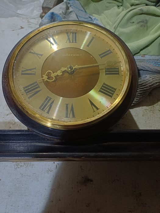 Продаются настольные часы ссср