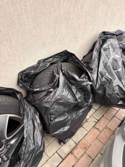 Roti complete  cu cauciucuri iarna Mercedes R