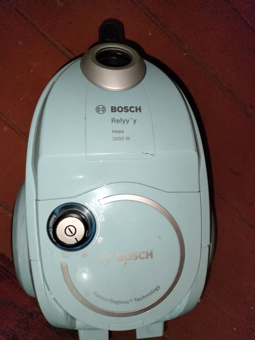 Пылесос  BOSCH 2000 W