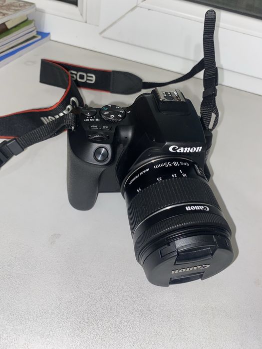 Фотокамера Canon EOS 250D EF-S 18-55 IS STM Kit