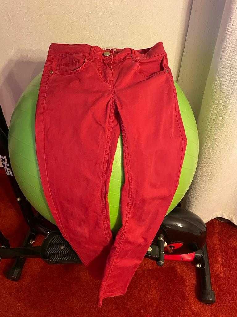 Pantaloni fete Stefanel rosii, marimea EU 32S