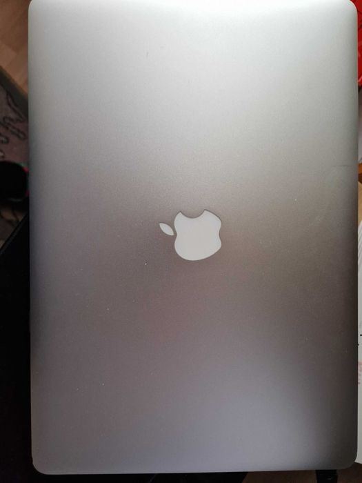 Macbook Pro, 15 Inch, display Retina, Mid 2012.