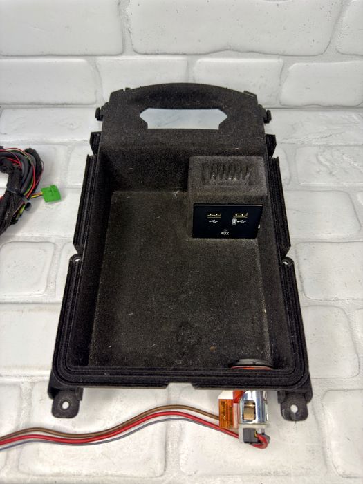 AUX USB AUDI A6 A7 4G Комплект