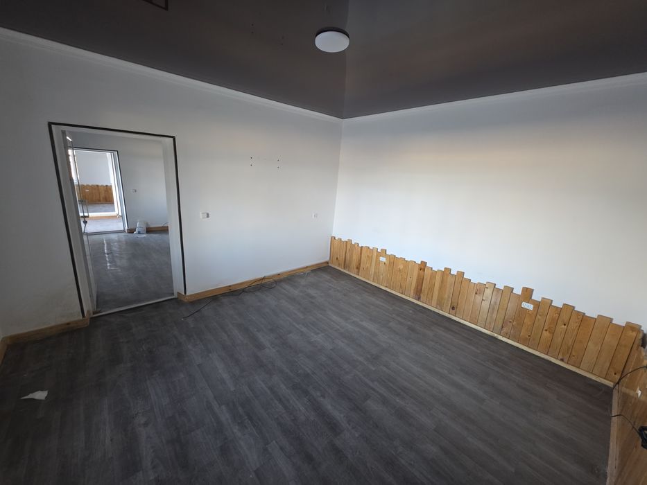 Maydon ijaraga beriladi!