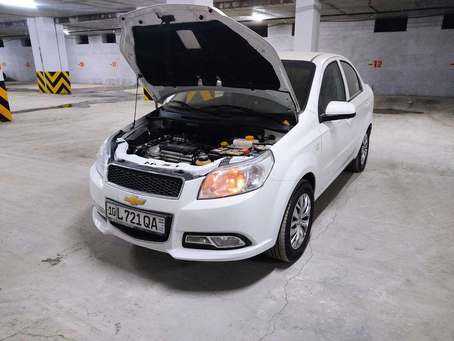 Автомобиль Chevrolet Nexia 3, вторая позиция